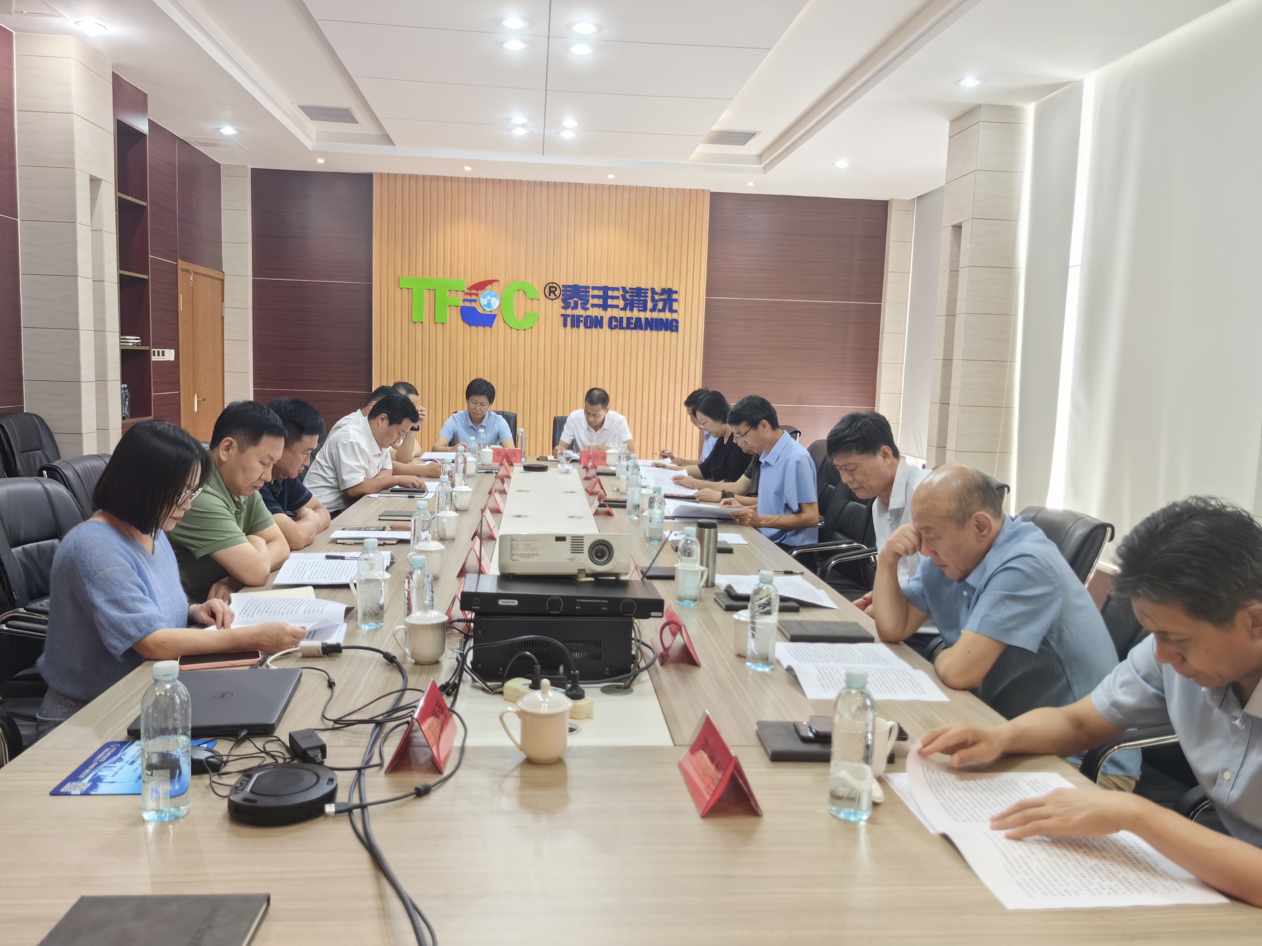 Symposium of Enterprises Attended by CPPCC Members